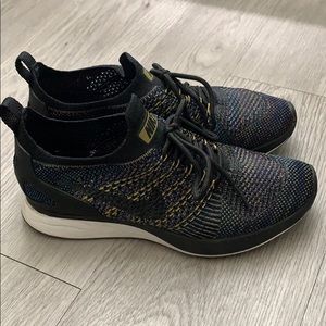Nike air zoom flyknit Mariah racer women’s size 6